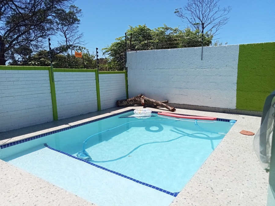 5 Bedroom Property for Sale in Siyakha Eastern Cape